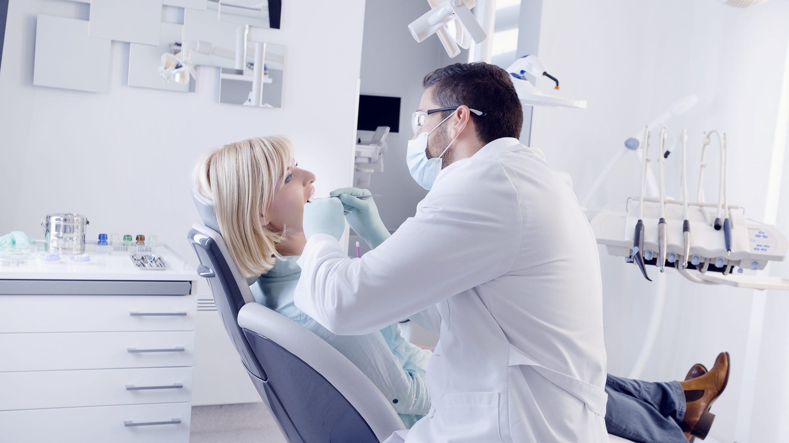 Dentist in Seffner, FL